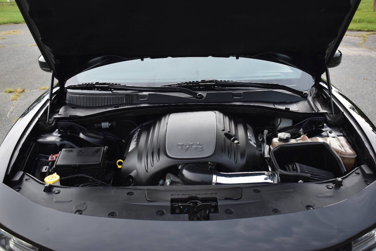 Used 2018 Dodge Charger R/T image 36