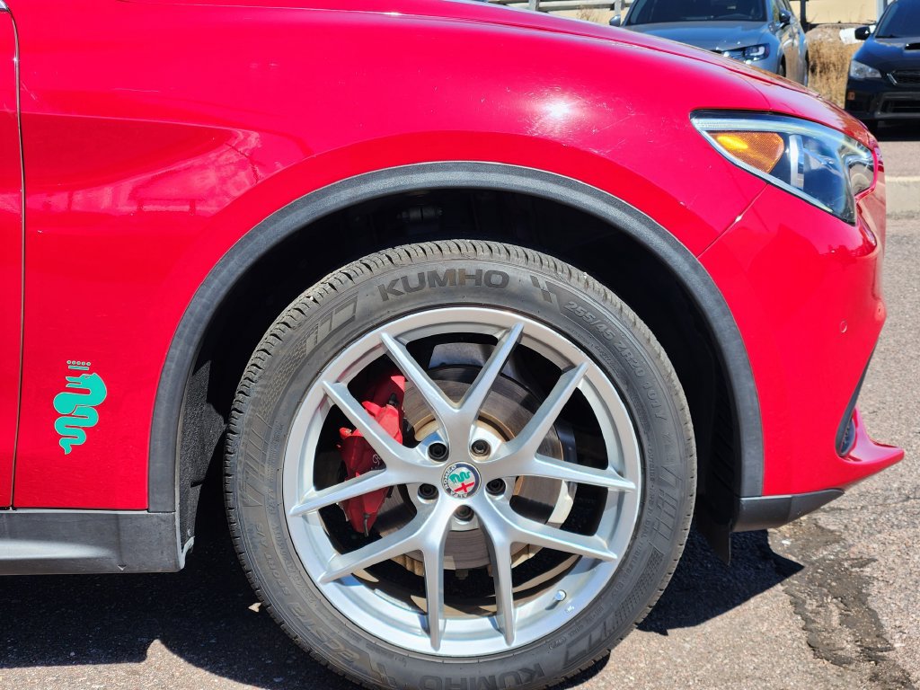 Used 2018 Alfa Romeo Stelvio Ti AWD/4WD image 29