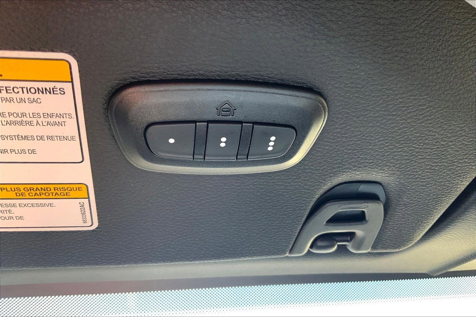 Certified 2023 Jeep Gladiator Willys image 31