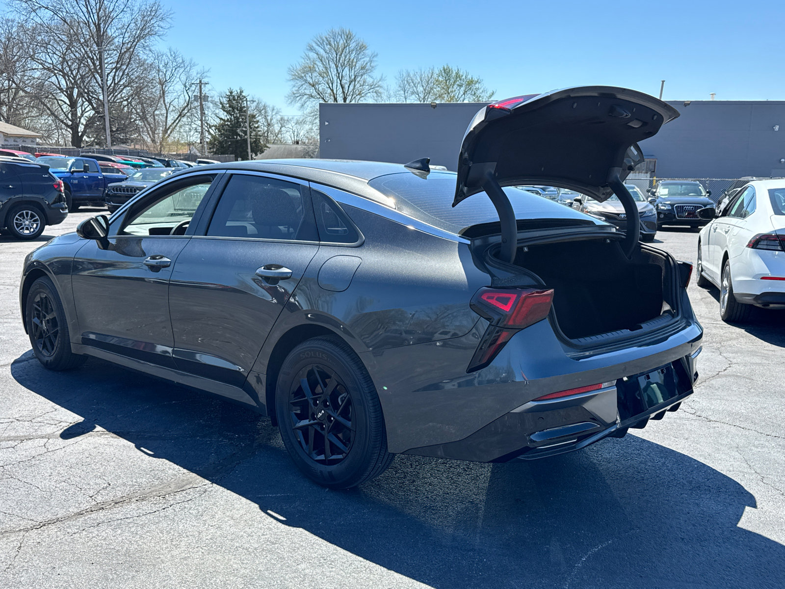 Used 2025 Kia K5 LXS image 17