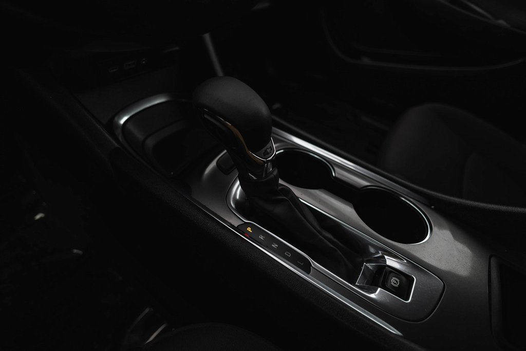 Used 2022 Chevrolet Malibu LT image 14