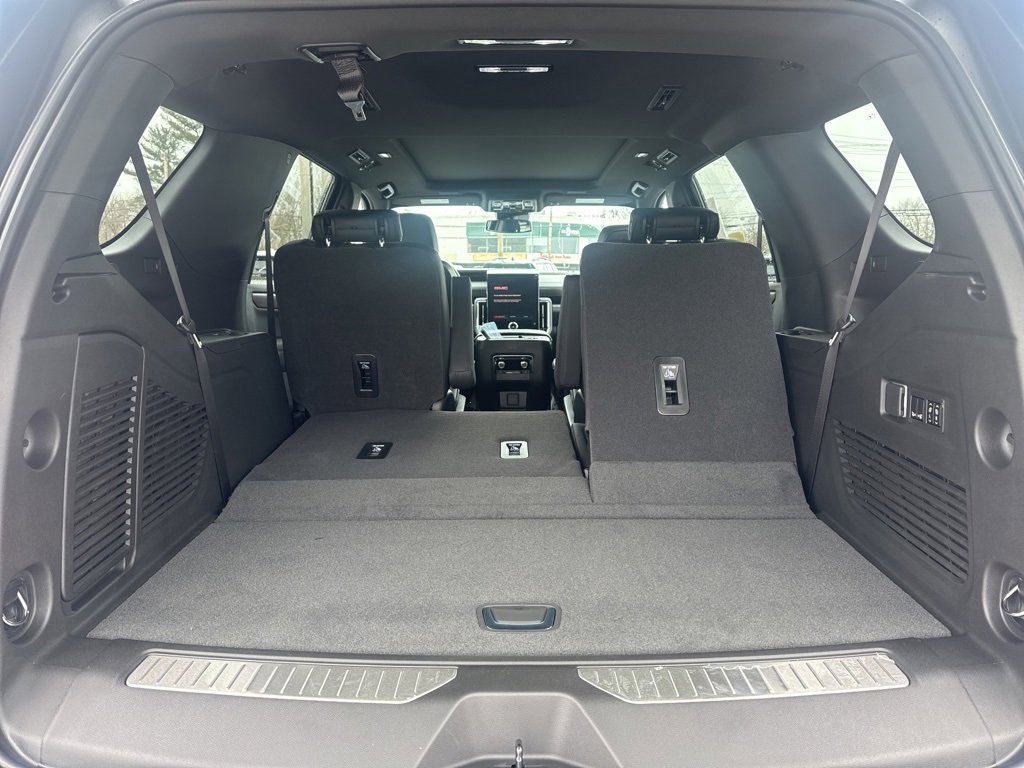 New 2026 GMC Yukon Denali w/ Sun & Power Step Package image 5