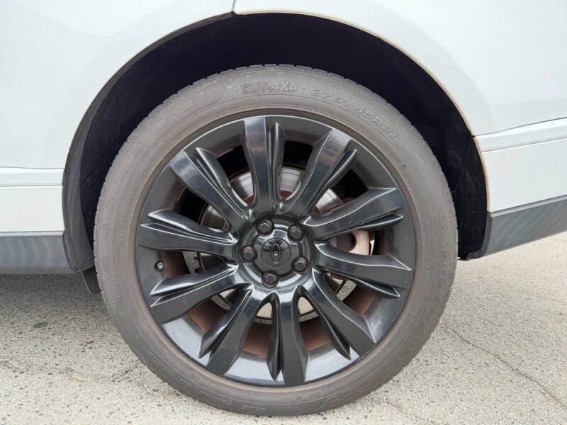 Used 2017 Land Rover Range Rover Supercharged AWD/4WD image 9