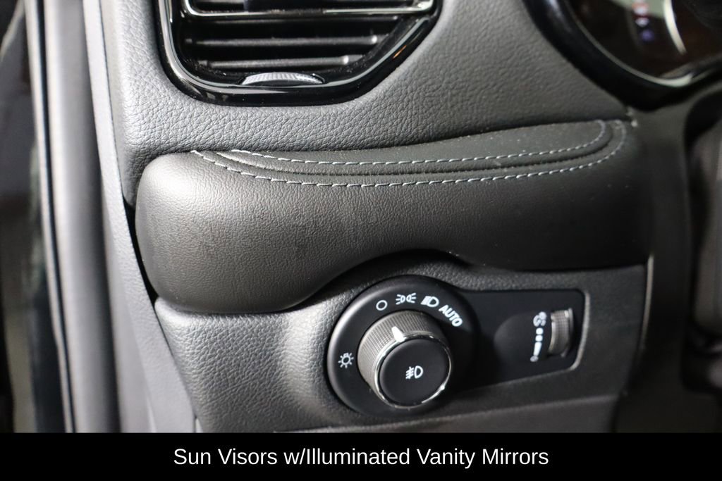 Used 2022 Dodge Durango GT image 25