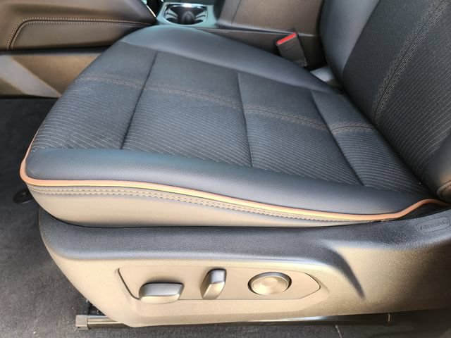 Used 2024 GMC Canyon AT4 w/ Canyon Safety Plus Package AWD/4WD image 25