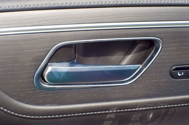 Used 2025 INFINITI QX80 Sensory AWD/4WD image 40