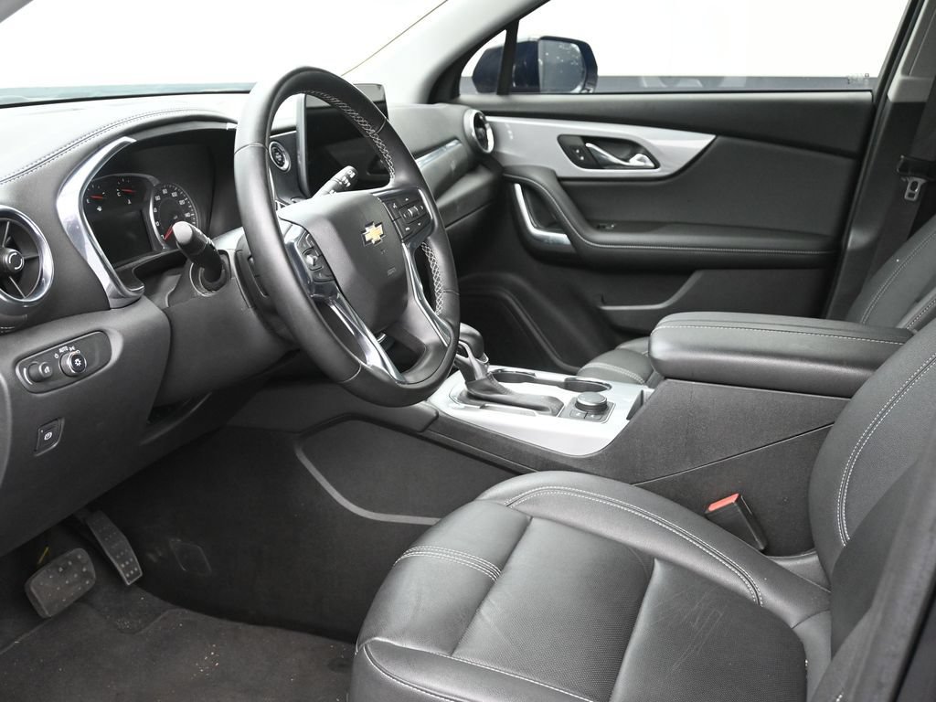 Used 2024 Chevrolet Blazer LT FWD image 11