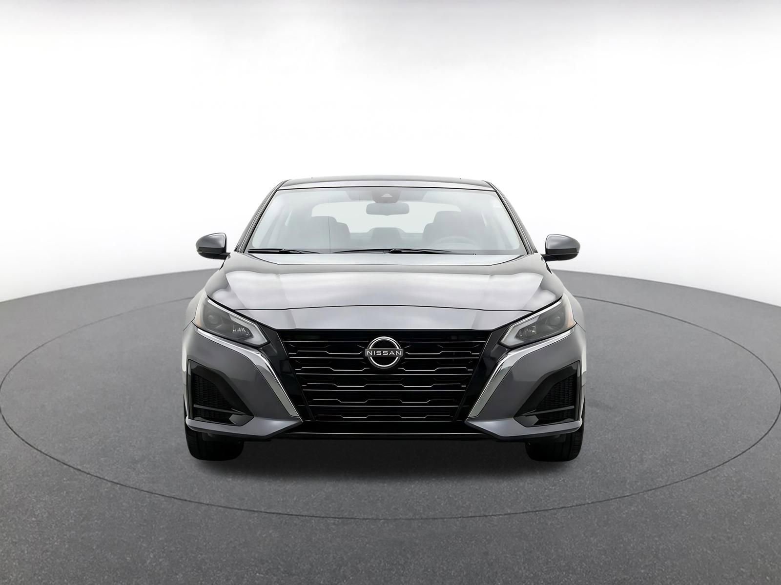 Used 2025 Nissan Altima 2.5 SV FWD video 2