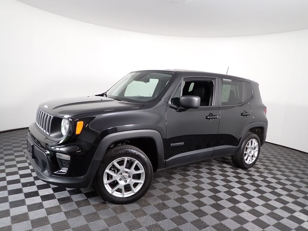 Used 2023 Jeep Renegade Latitude AWD/4WD image 12