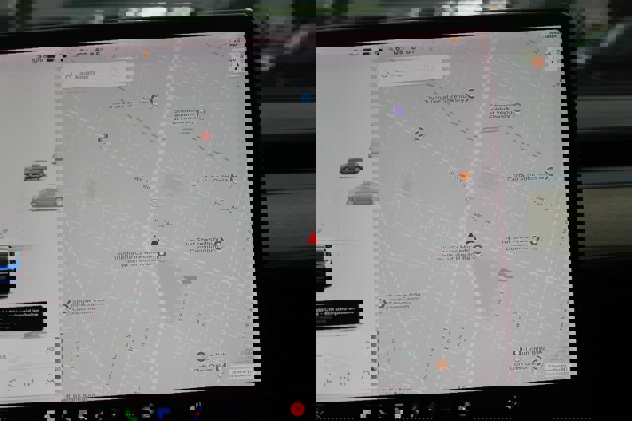 Used 2021 Tesla Model 3 Standard Range Plus image 35