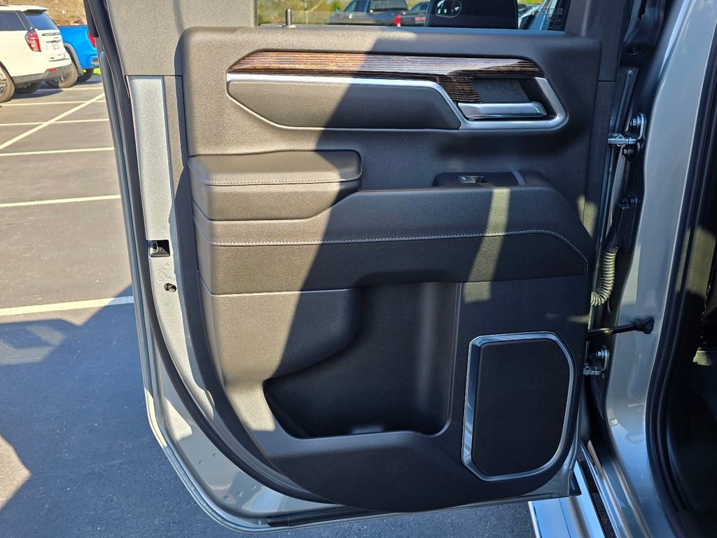 Used 2024 GMC Sierra 2500 SLE w/ SLE Value Package; image 24