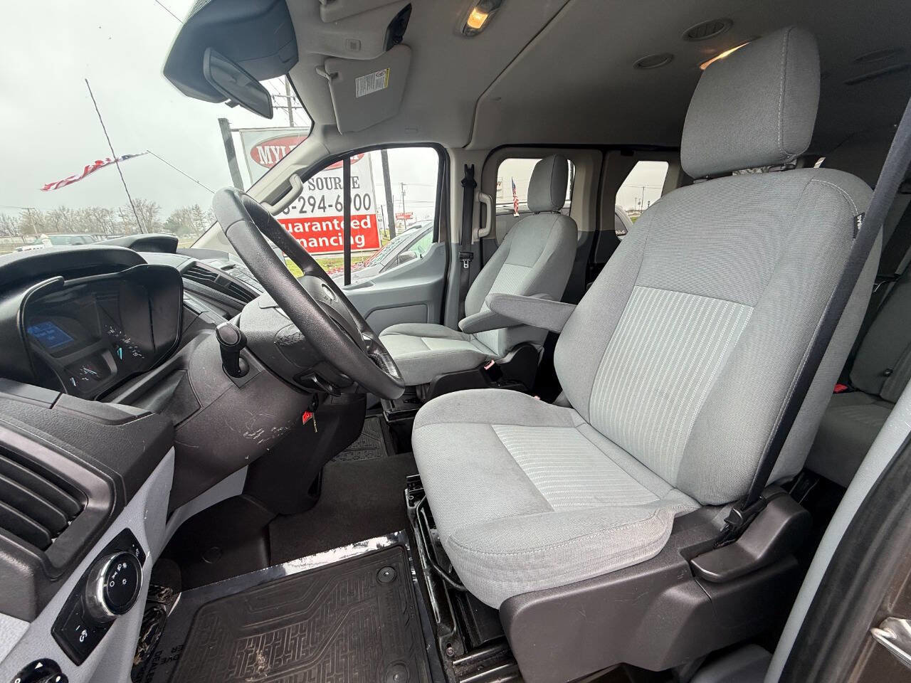 Used 2016 Ford Transit 350 XLT image 8