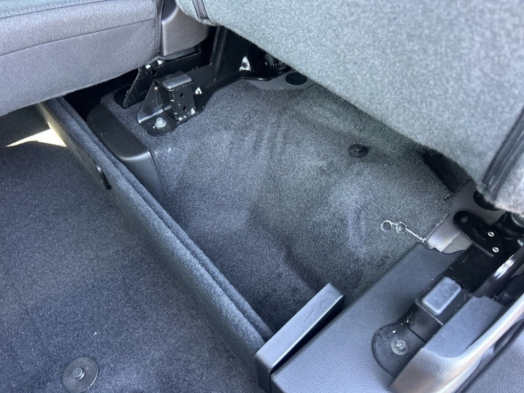 New 2026 RAM 1500 4x4 Crew Cab image 13
