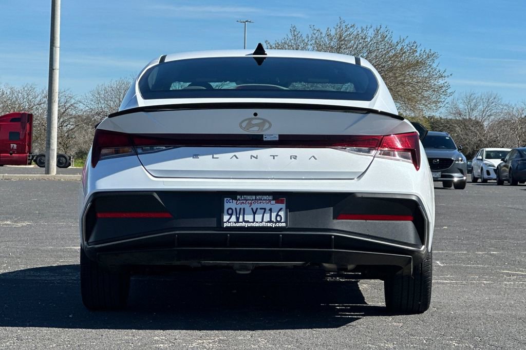 New 2025 Hyundai Elantra Sport image 5