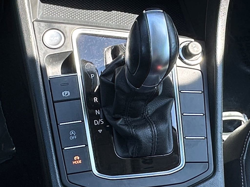 Used 2019 Volkswagen Jetta SEL Premium image 20