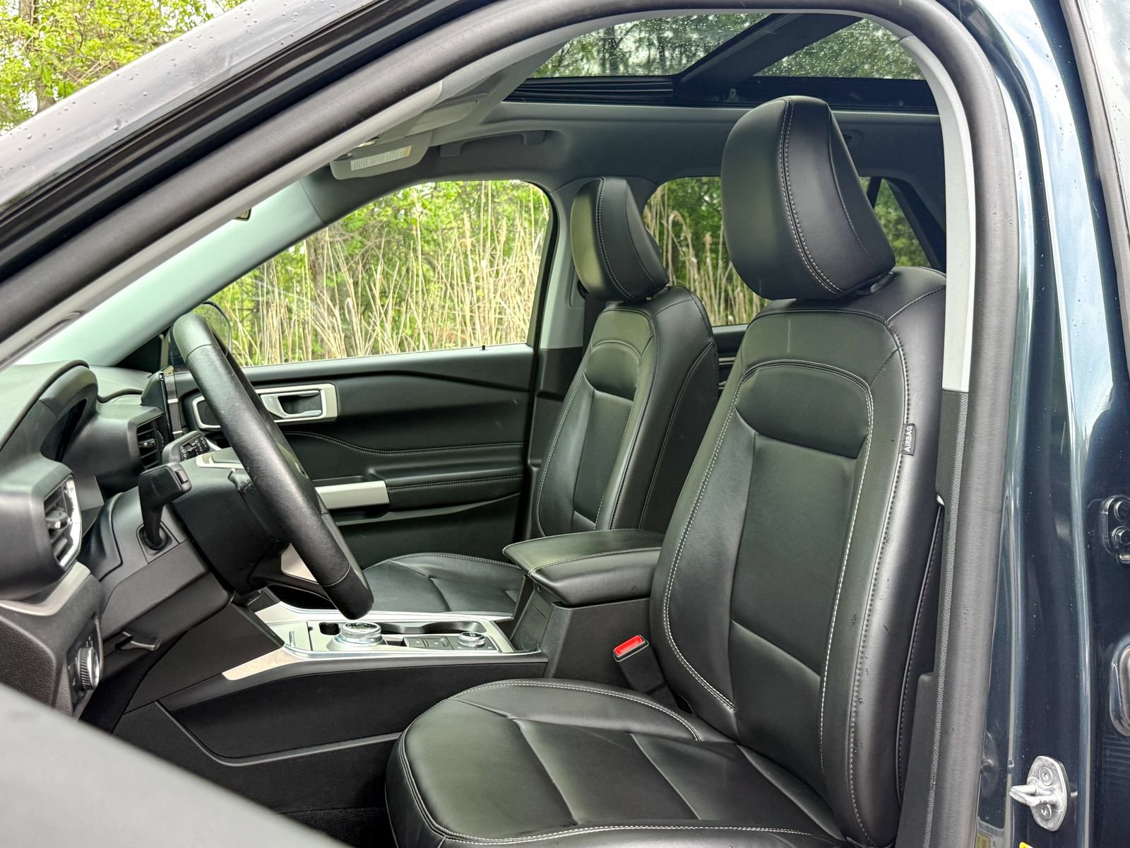 Certified 2023 Ford Explorer XLT w/ Equipment Group 202A AWD/4WD image 18