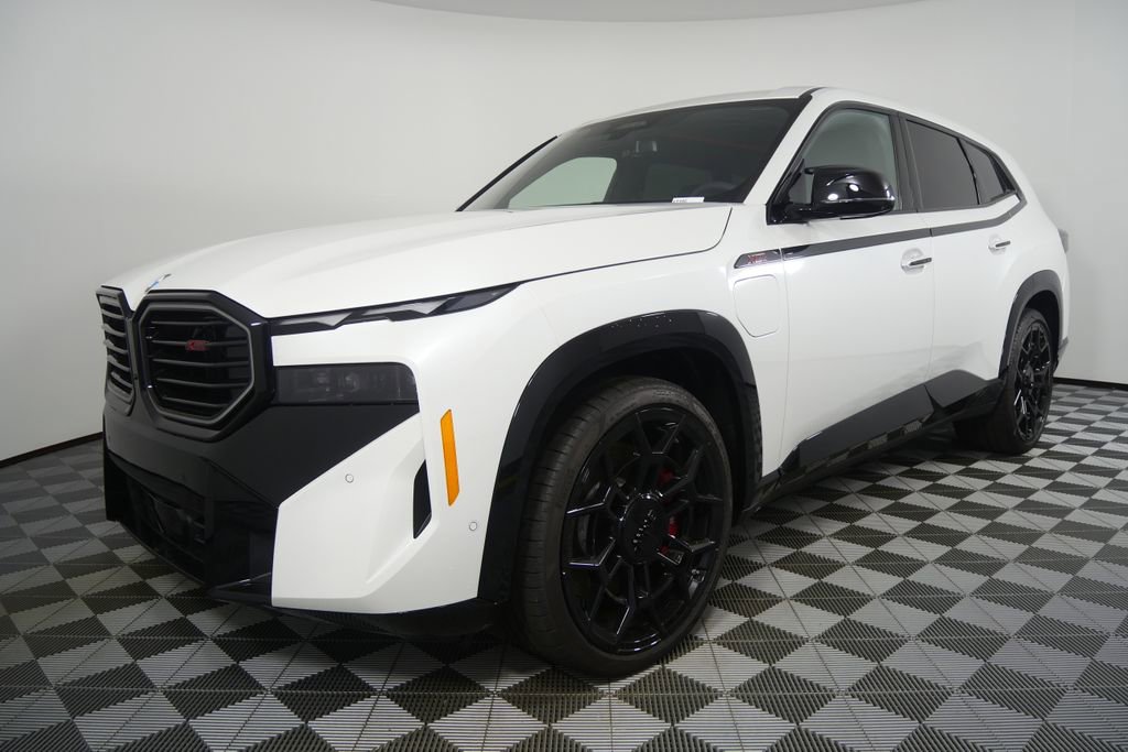 New 2026 BMW XM Label Red w/ M Driver's Package image 7