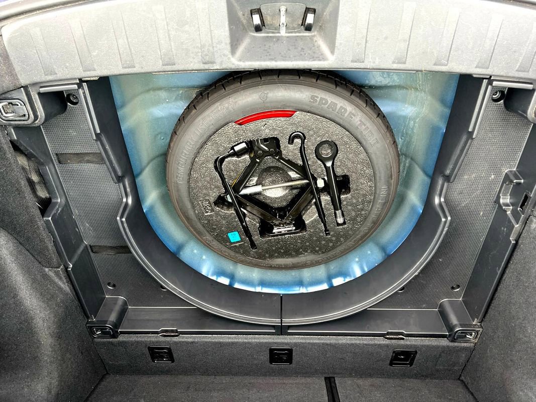 Used 2012 Hyundai Elantra SE image 17