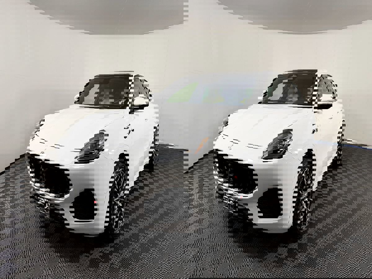 Used 2023 Maserati Grecale Modena image 3