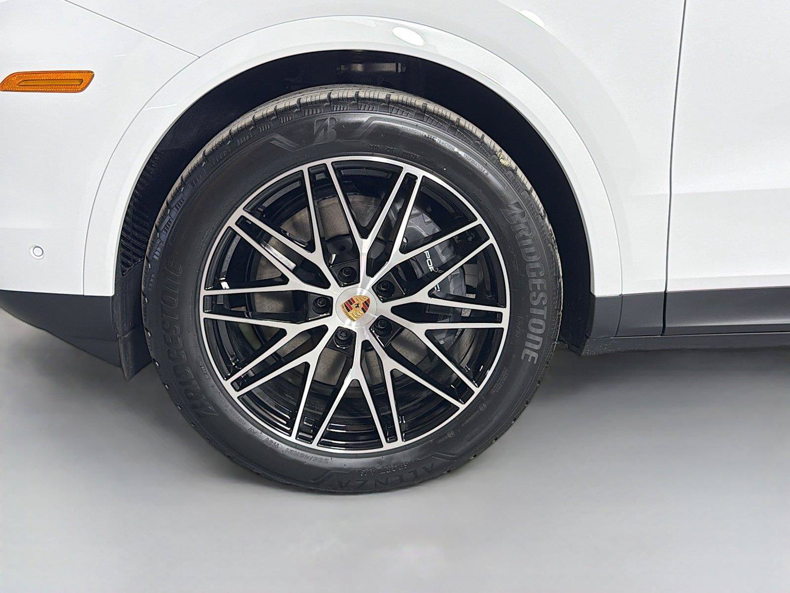 Certified 2026 Porsche Cayenne Coupe AWD/4WD image 11