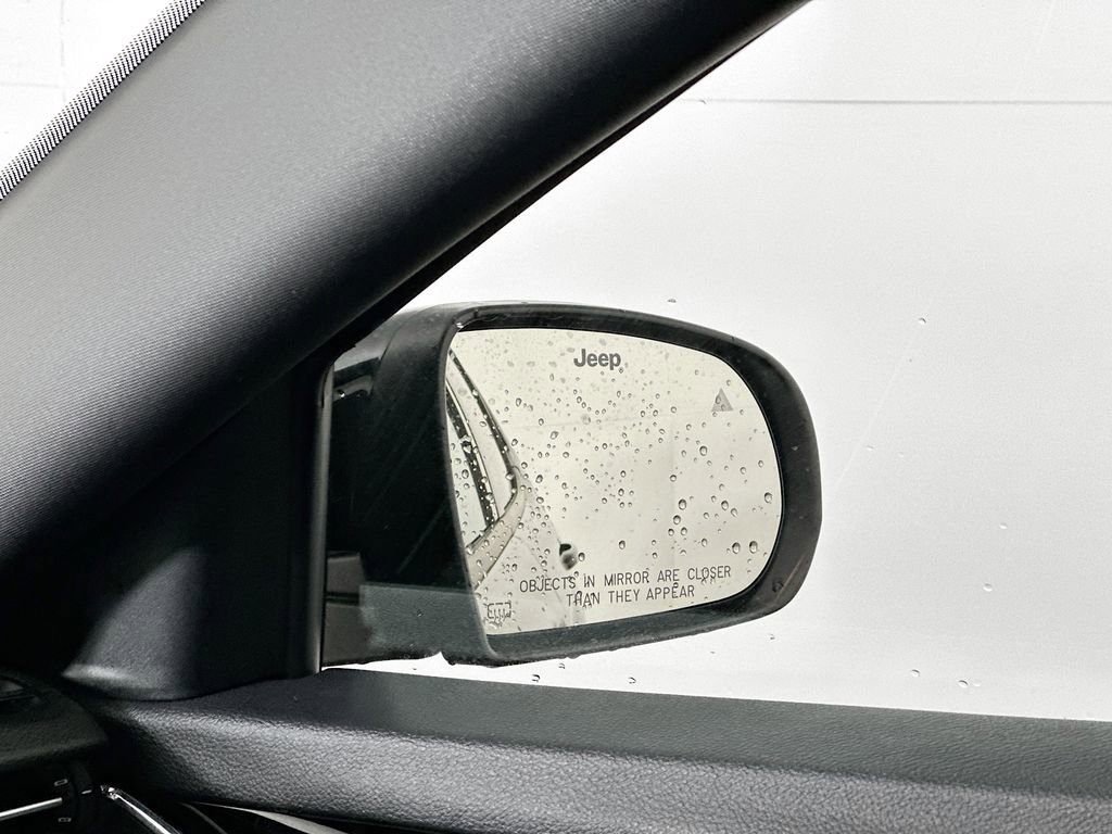 Used 2024 Jeep Compass Limited image 24