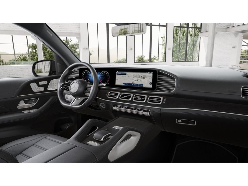 New 2026 Mercedes-Benz GLS 580 4MATIC image 6