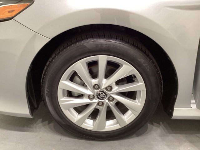Used 2024 Toyota Camry LE FWD image 29