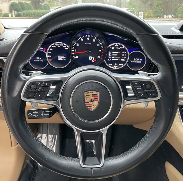 Used 2019 Porsche Panamera 4 image 21