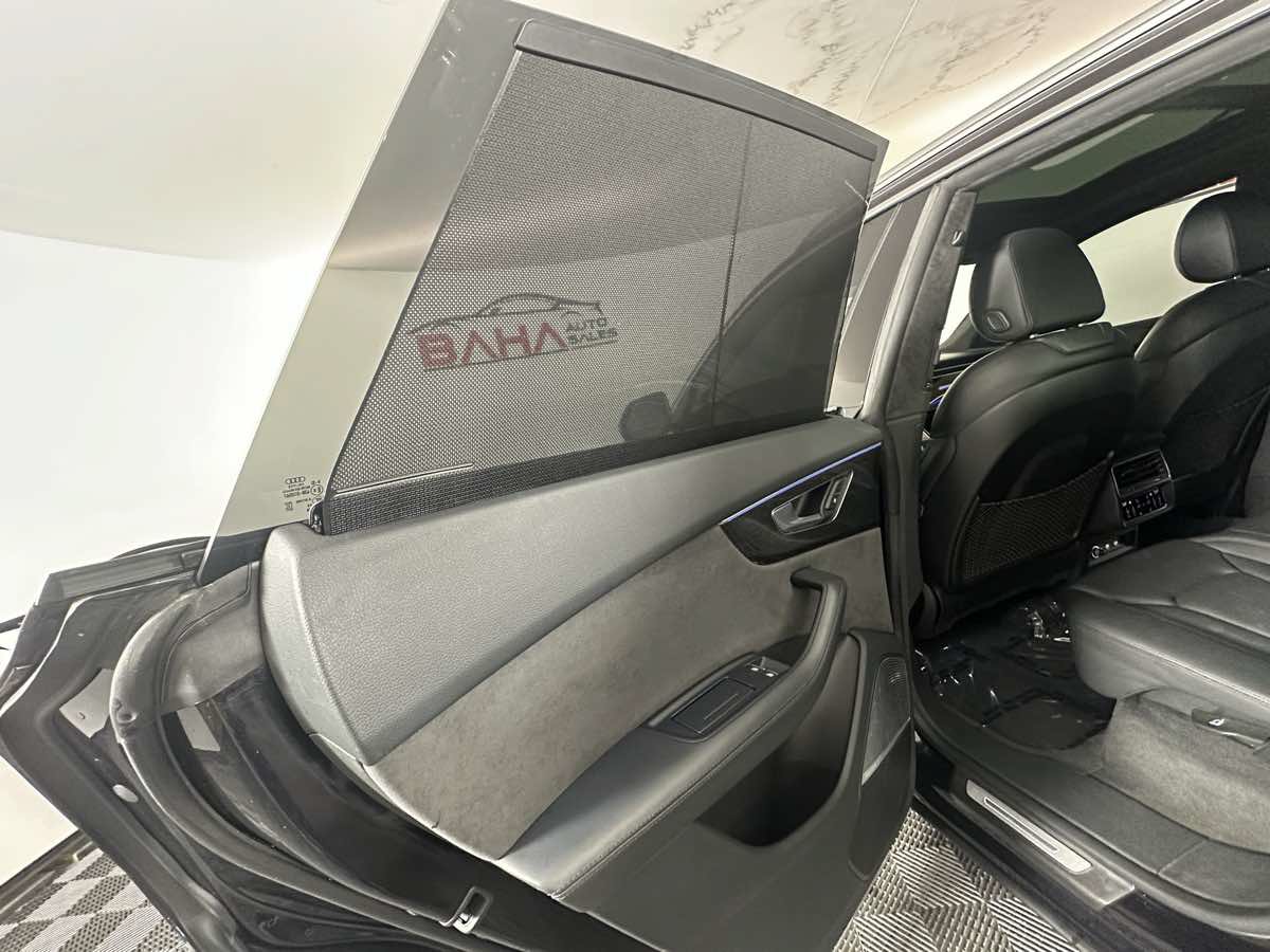 Used 2019 Audi Q8 Prestige AWD/4WD image 19