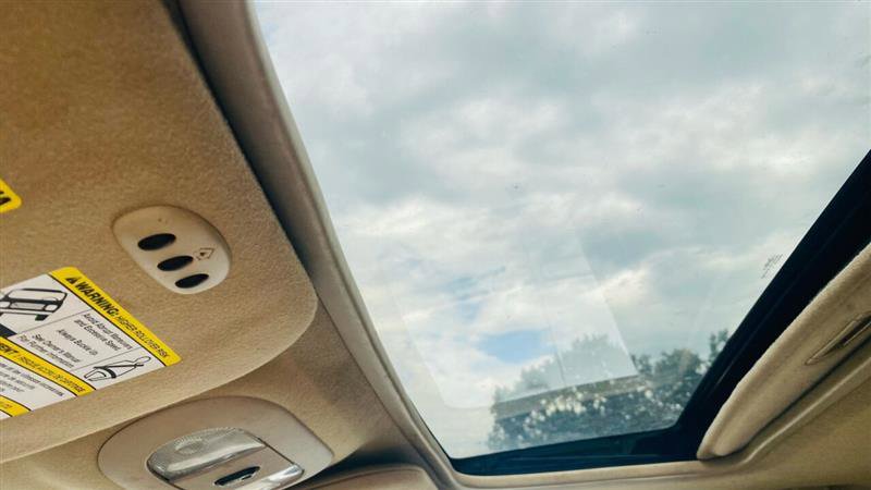 Used 2010 Ford F250 Lariat image 28