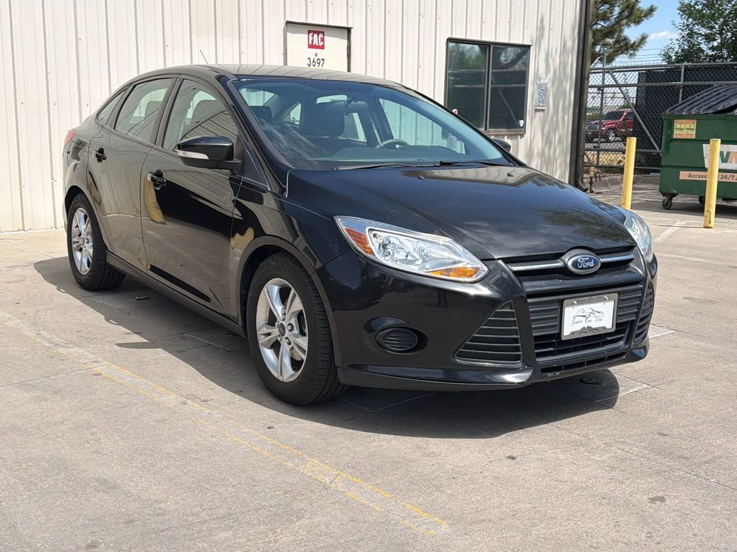 Used 2014 Ford Focus SE FWD image 3