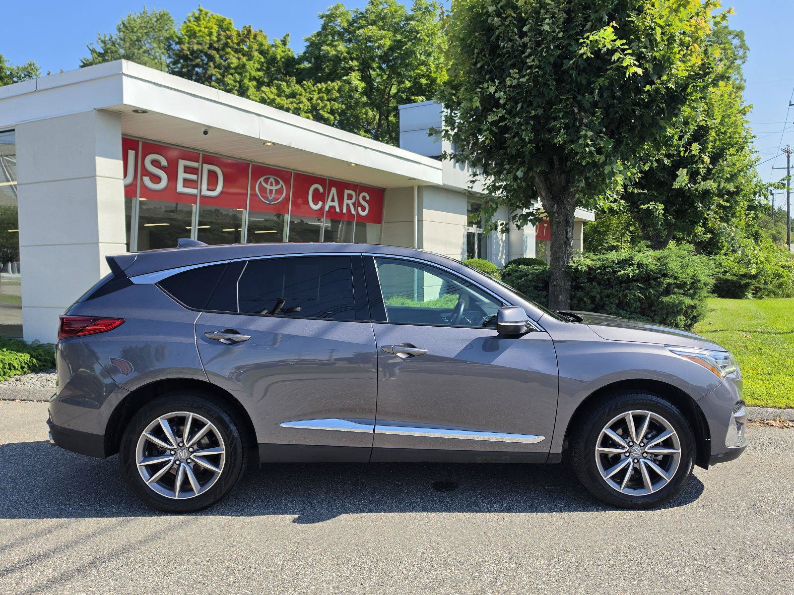 Used 2021 Acura RDX w/ Technology Package AWD/4WD image 2