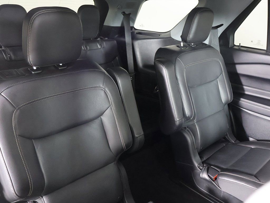 Used 2022 Ford Explorer Limited w/ Limited Technology Package image 39