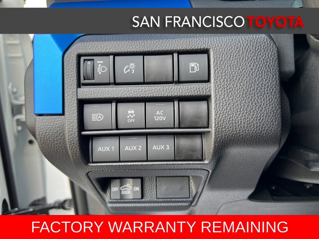 Certified 2025 Toyota Tacoma TRD Off-Road image 39