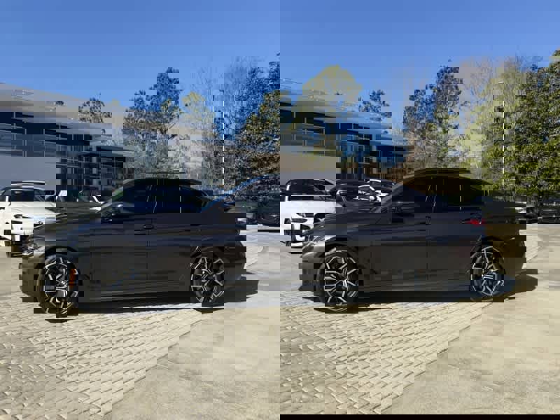 Used 2022 BMW 530i xDrive w/ Executive Package image 3