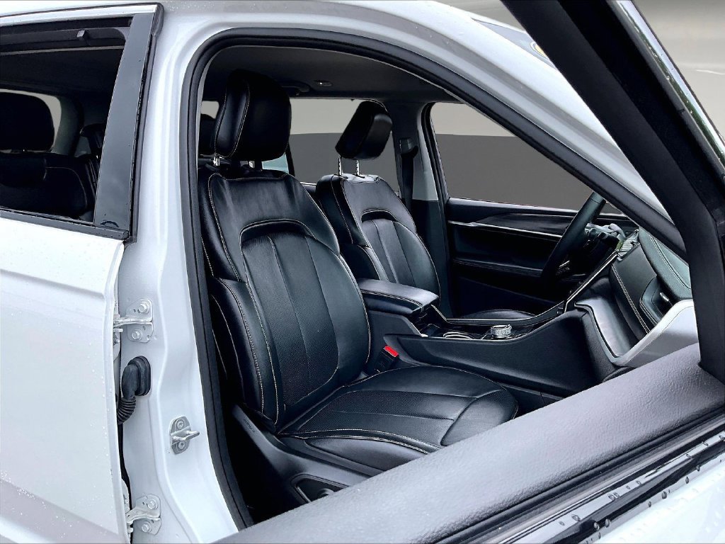 Used 2023 Jeep Grand Cherokee Limited w/ Luxury Tech Group II AWD/4WD image 34