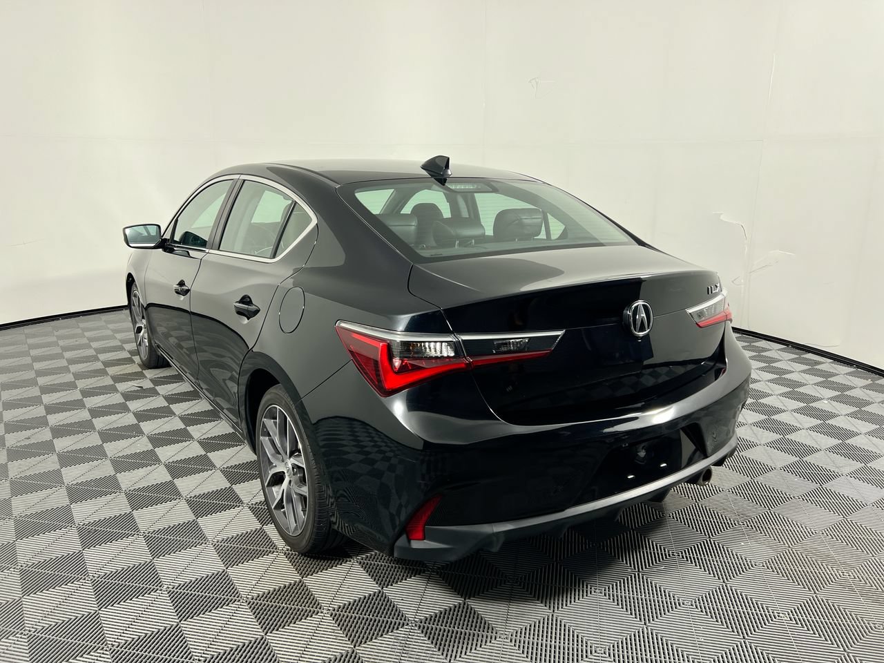 Used 2021 Acura ILX w/ Premium Package FWD image 5