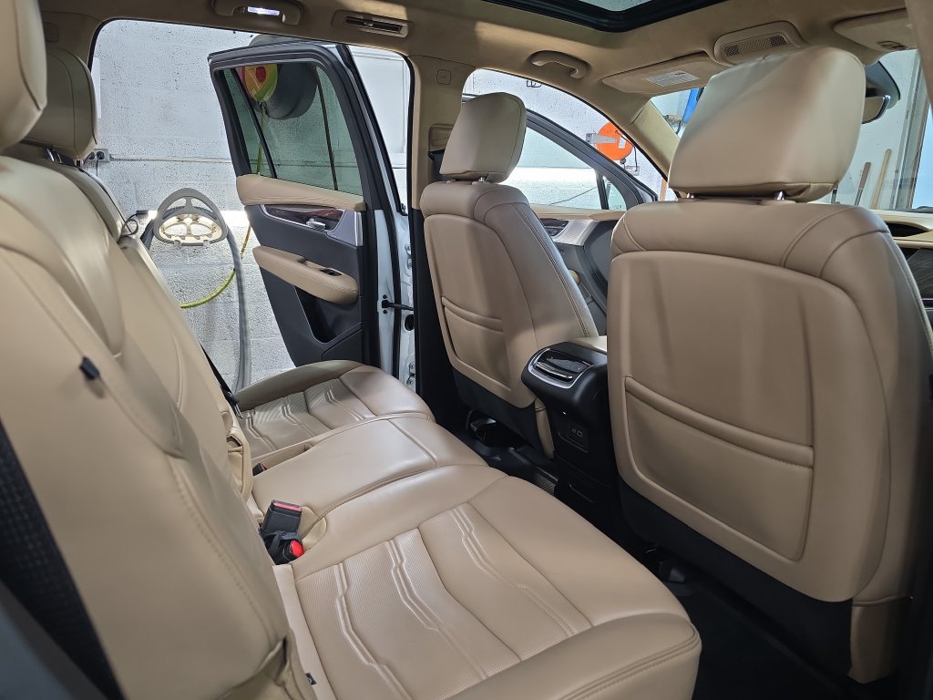 Used 2024 Cadillac XT6 Sport w/ Platinum Package AWD/4WD image 11