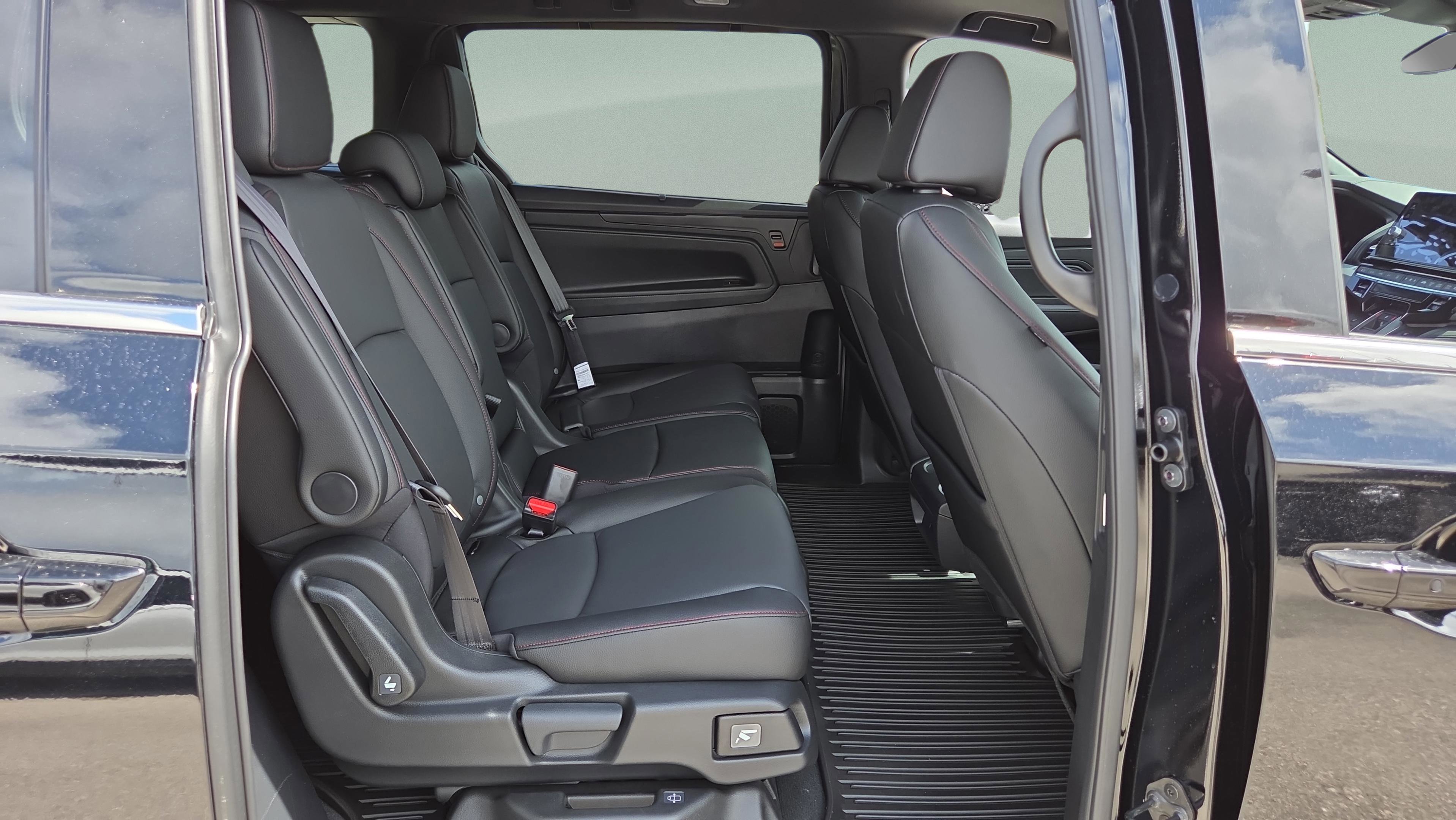 New 2026 Honda Odyssey Sport-L image 17