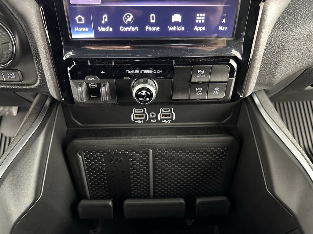 New 2026 RAM 1500 Big Horn AWD/4WD image 9