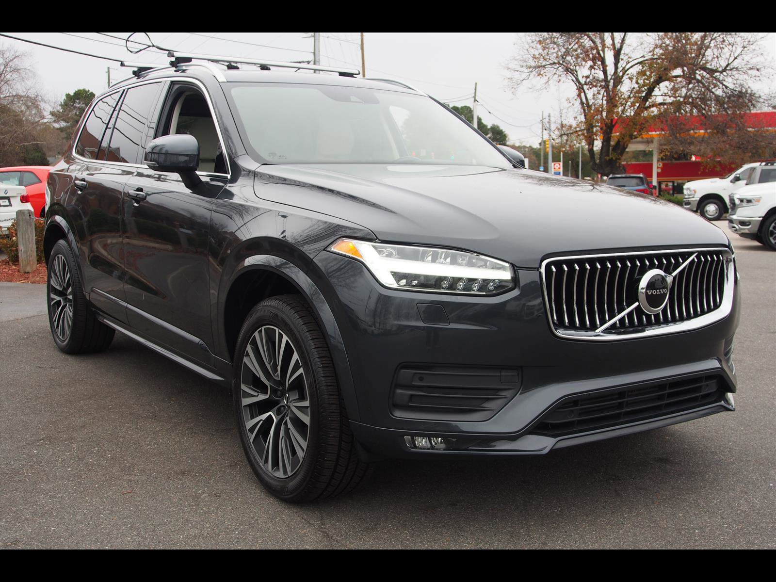 Used 2021 Volvo XC90 T5 Momentum w/ Climate Package image 7