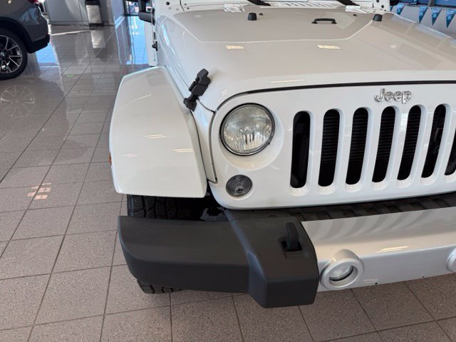Used 2014 Jeep Wrangler Unlimited Sahara AWD/4WD image 8