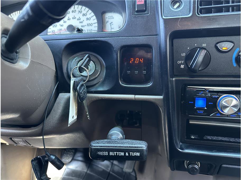 Used 2003 Toyota Tacoma 4x4 Xtracab V6 image 25