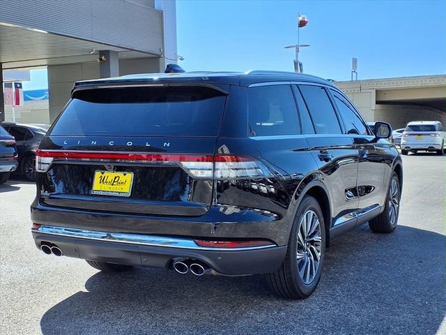 New 2026 Lincoln Aviator 2WD image 2