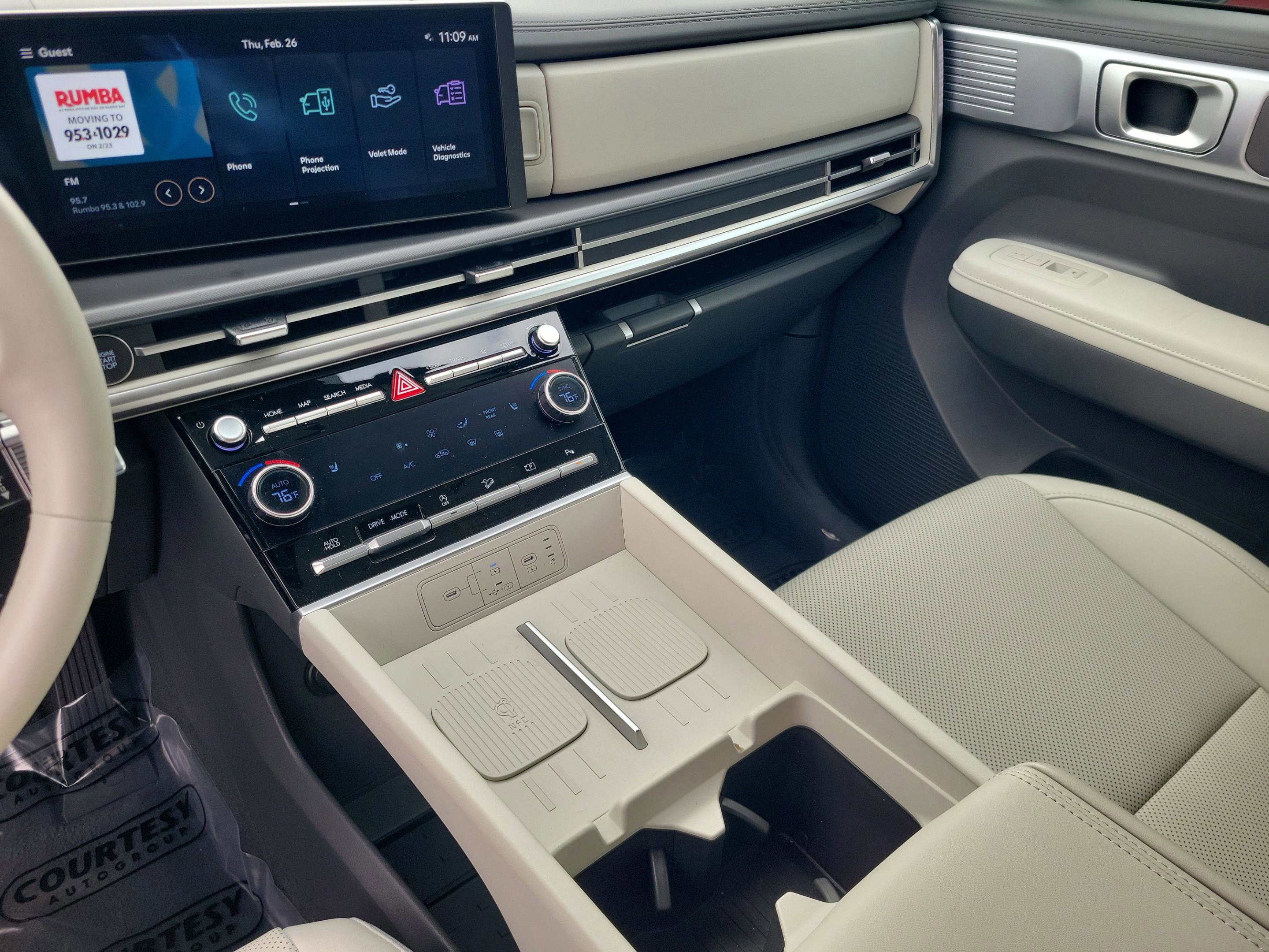 Certified 2025 Hyundai Santa Fe SEL image 34