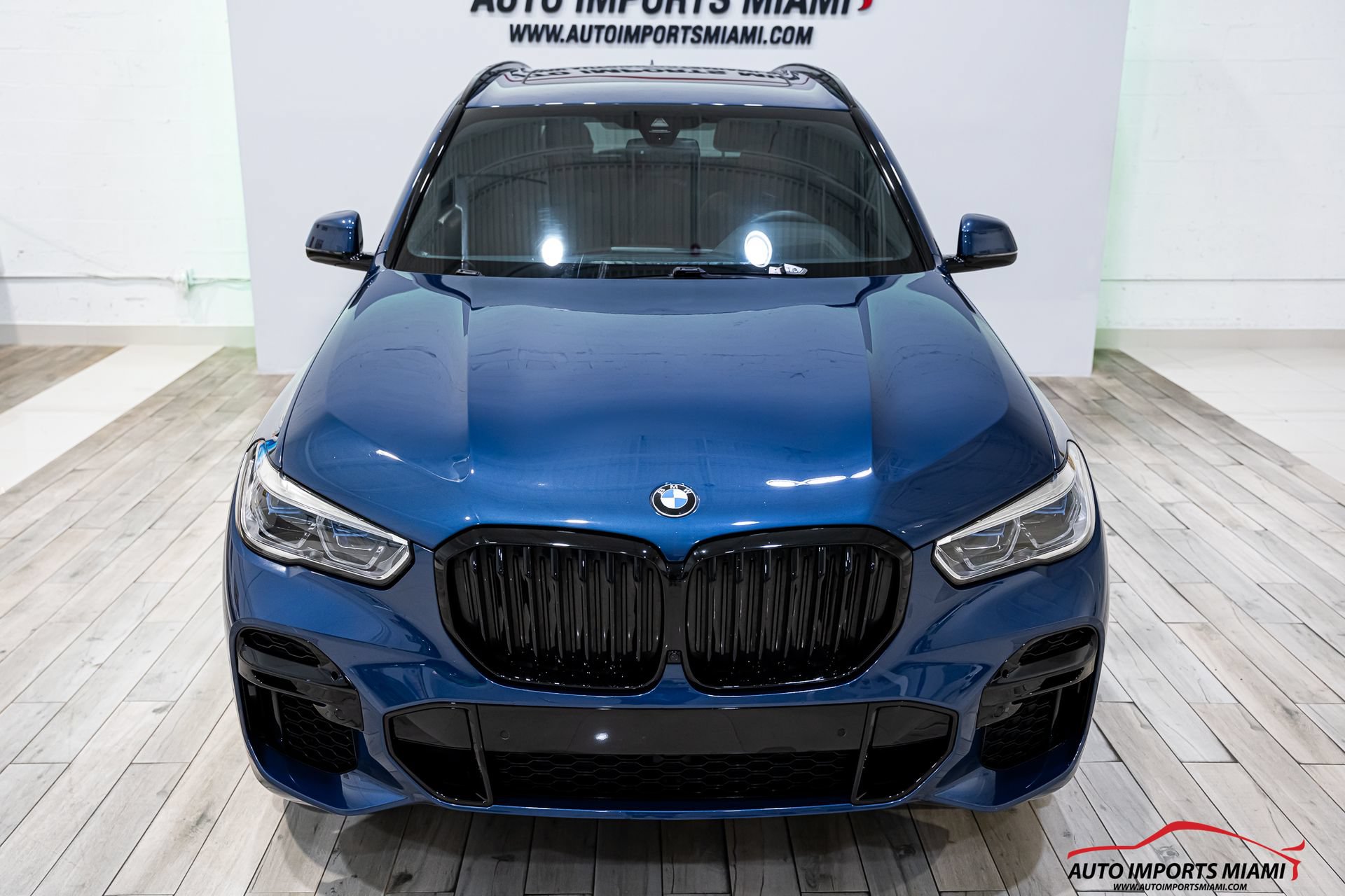 Used 2022 BMW X5 xDrive40i w/ M Sport Package AWD/4WD image 30