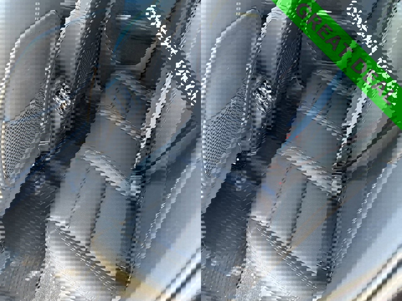 Used 2021 Volvo XC40 T5 Inscription w/ Protection Package Premier image 34