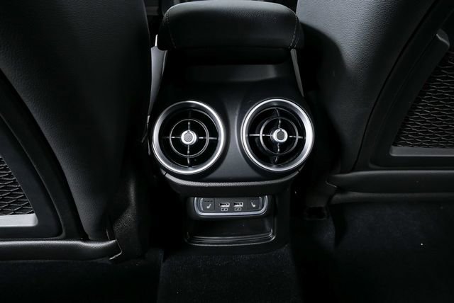 Used 2023 Alfa Romeo Stelvio Veloce image 20