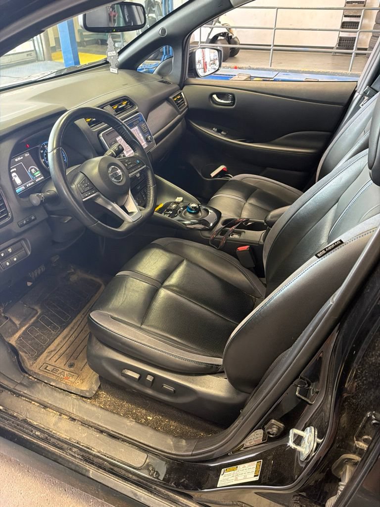 Used 2018 Nissan Leaf SL w/ SL Technology Package FWD image 1