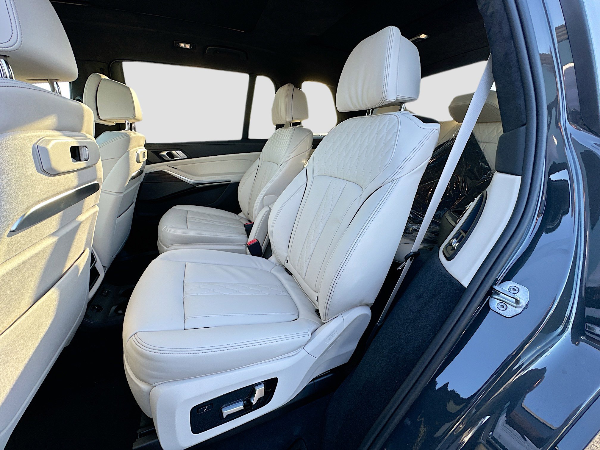 New 2026 BMW X7 xDrive40i w/ M Sport Package image 19